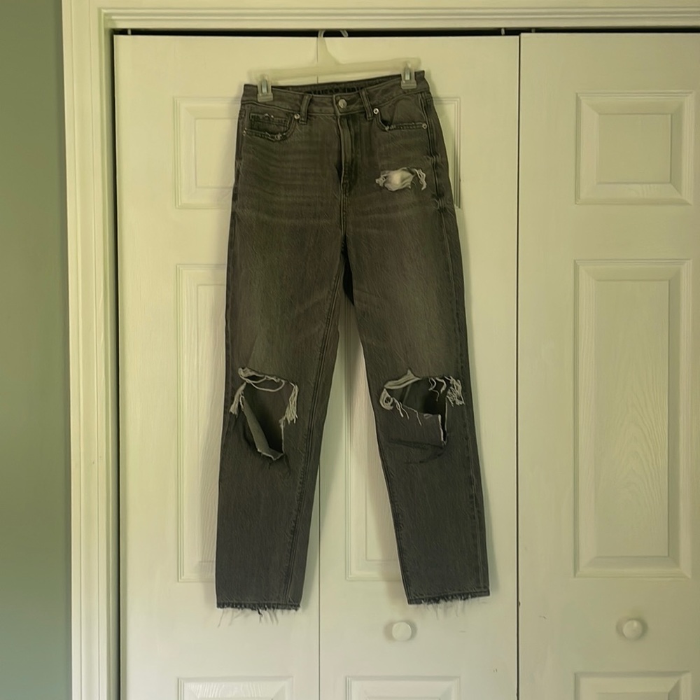 American Eagle Mom Jean